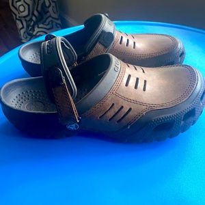 Brown Men Crocs 9M
